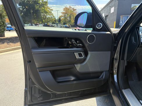 Used 2020 Land Rover Range Rover HSE AWD/4WD image 16