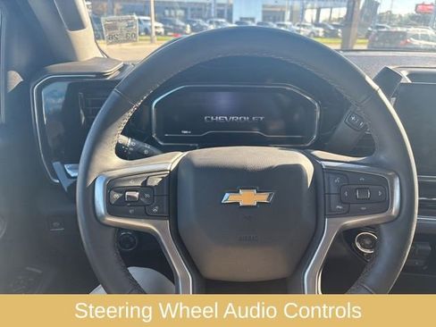 Used 2025 Chevrolet Silverado 1500 LT w/ Leather Package image 15