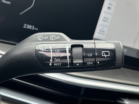 Certified 2025 Kia Sorento SX FWD image 16