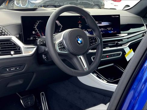 Used 2026 BMW X5 M60i image 8