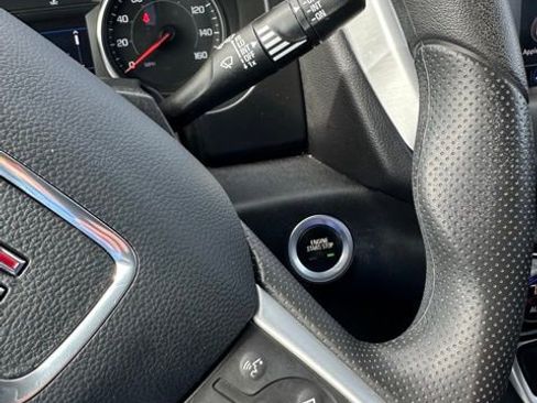 Used 2023 GMC Terrain SLE w/ Driver Convenience Package FWD image 26