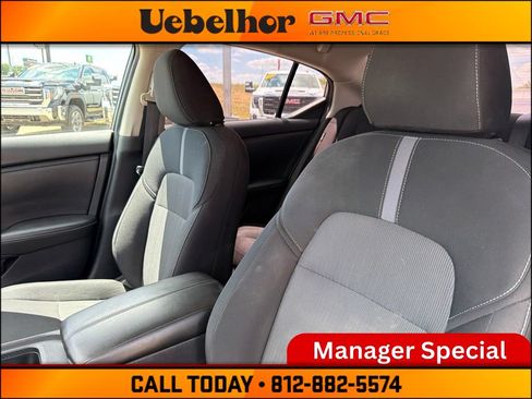 Used 2024 Nissan Sentra SV w/ All-Weather Package FWD image 21
