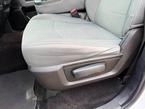Used 2016 RAM 2500 SLT AWD/4WD image 13