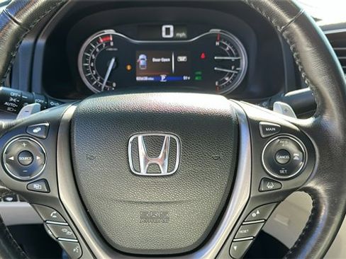 Used 2023 Honda Ridgeline RTL-E image 13
