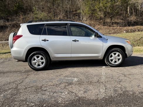 Used 2008 Toyota RAV4 2WD image 2