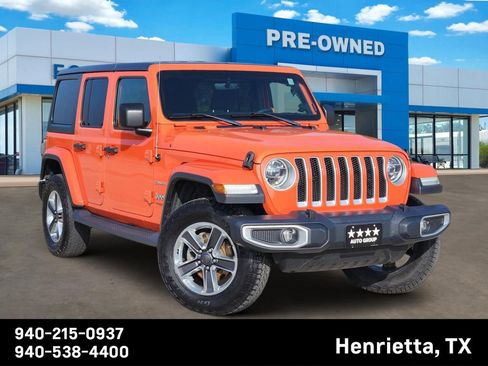 Used 2019 Jeep Wrangler Unlimited Sahara w/ Dual Top Group AWD/4WD image 1