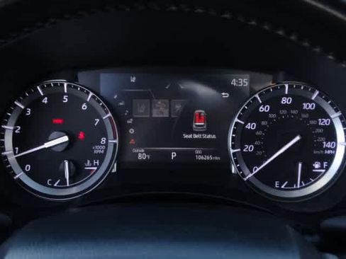 Certified 2022 Toyota Highlander XLE image 24