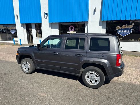Used 2014 Jeep Patriot Sport w/ Power Value Group AWD/4WD image 16