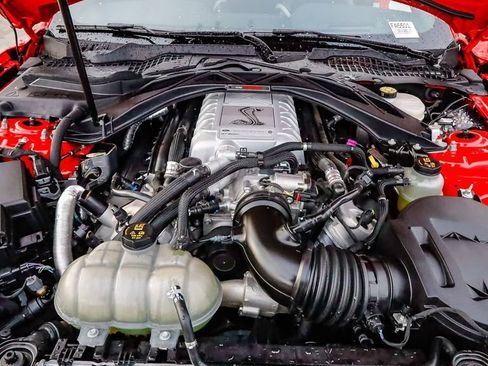 Used 2020 Ford Mustang Shelby GT500 w/ Technology Package image 31