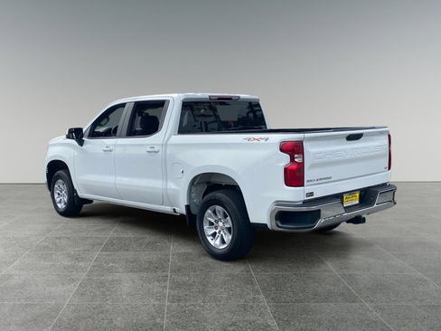 Used 2025 Chevrolet Silverado 1500 LT image 3