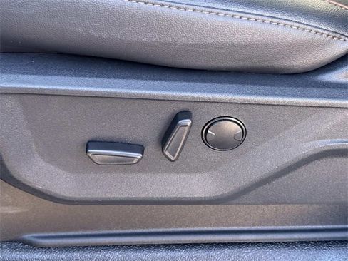 New 2026 Ford F250 Lariat w/ Black Appearance Package image 24