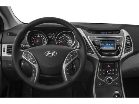 Used 2015 Hyundai Elantra SE w/ Option Group 03 FWD image 10