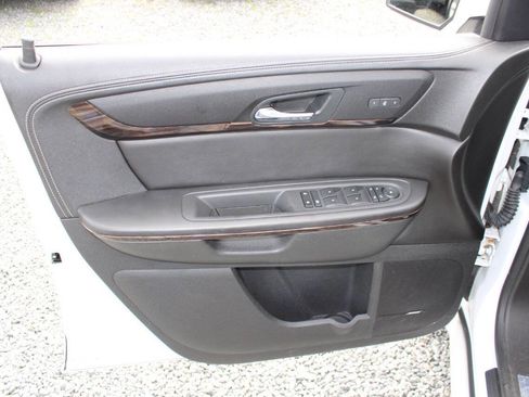 Used 2016 GMC Acadia Denali FWD image 22