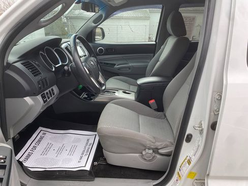 Used 2014 Toyota Tacoma Base V6 (A5) image 12