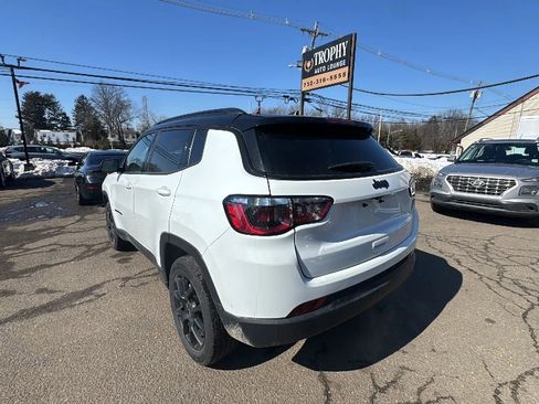 Used 2022 Jeep Compass Latitude image 7