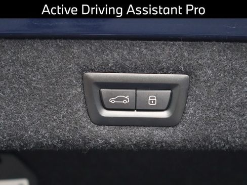 Used 2023 BMW 530i xDrive w/ M Sport Package AWD/4WD image 19