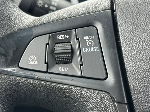 Used 2013 Chevrolet Equinox LS image 23