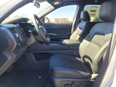 New 2026 Nissan Pathfinder Rock Creek w/ Rock Creek Premium Package AWD/4WD image 6