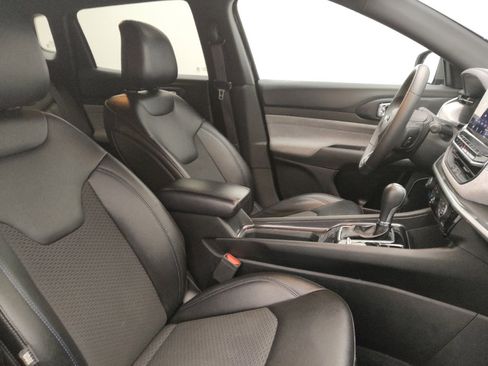 Used 2024 Jeep Compass Latitude image 21