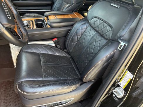 Used 2022 Jeep Grand Wagoneer Series III w/ Rear Seat Video Group 1 AWD/4WD image 33