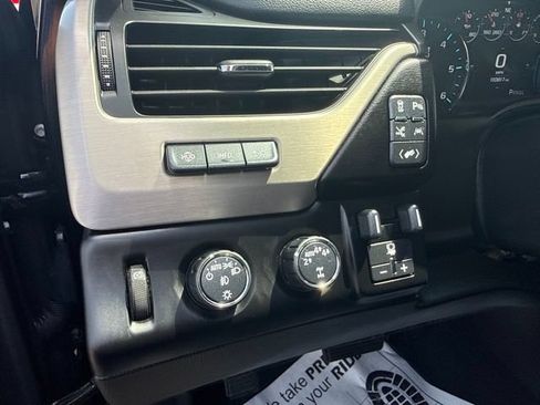 Used 2019 GMC Yukon XL Denali w/ Denali Ultimate Package AWD/4WD image 24