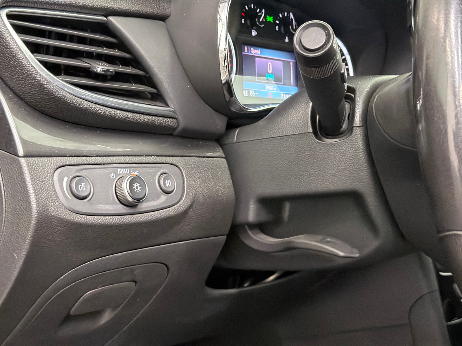 Used 2019 Buick Encore Sport Touring FWD image 26
