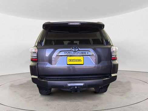 Used 2022 Toyota 4Runner SR5 Premium w/ Moonroof Package AWD/4WD image 4