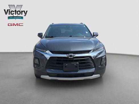 Used 2022 Chevrolet Blazer LT FWD image 2