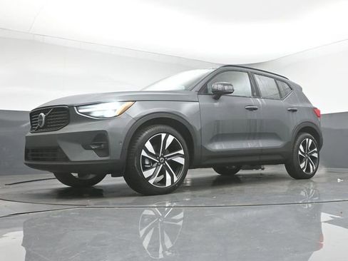 New 2026 Volvo XC40 B5 Ultra w/ Climate Package image 40