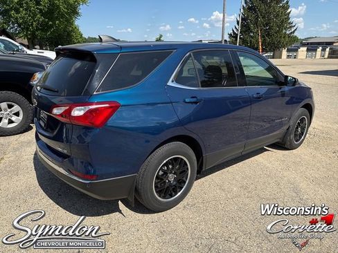 Used 2020 Chevrolet Equinox LT w/ Driver Convenience Package AWD/4WD image 5