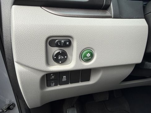 Used 2021 Honda Pilot Special Edition image 25