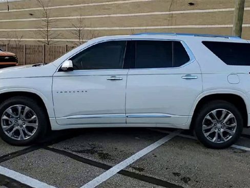 Used 2019 Chevrolet Traverse Premier w/ Driver Confidence II Package image 5