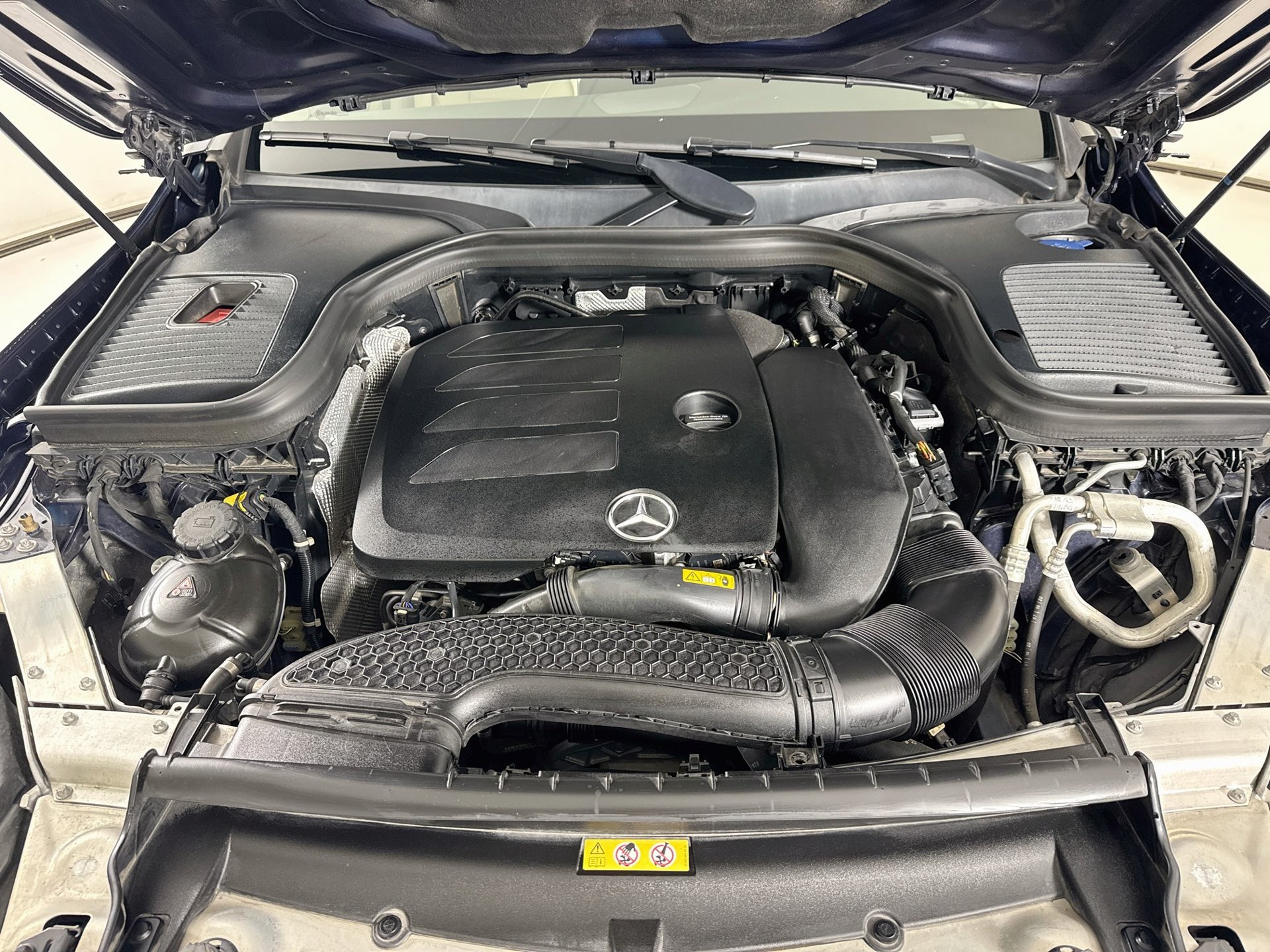 Certified 2021 Mercedes-Benz GLC 300 image 31