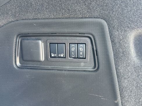 Certified 2024 Cadillac Escalade Premium Luxury AWD/4WD image 14