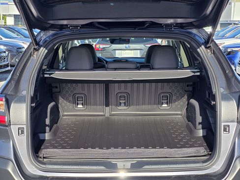 New 2025 Subaru Outback Limited image 9