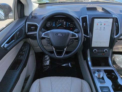 Used 2023 Ford Edge Titanium AWD/4WD image 16