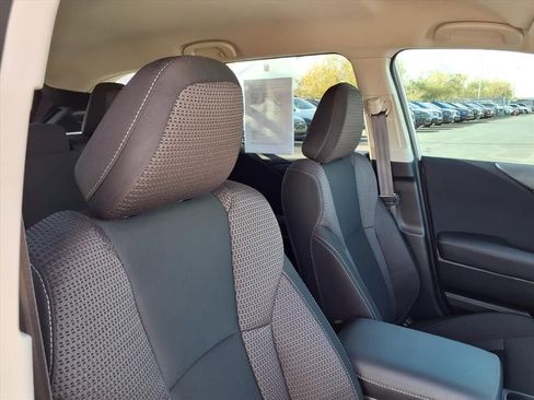 Used 2025 Subaru Outback Premium image 18