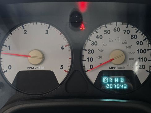 Used 2007 Dodge Ram 2500 Truck SLT image 16