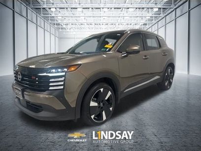 Used 2025 Nissan Kicks SR