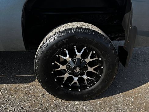 Used 2012 Chevrolet Silverado 2500 LT w/ Convenience Package AWD/4WD image 24