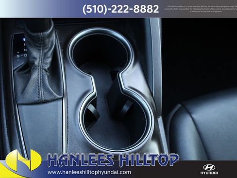 Used 2021 Toyota Camry SE image 19