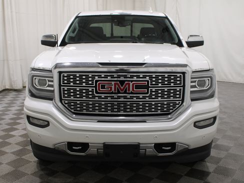 Used 2017 GMC Sierra 1500 Denali w/ Denali Ultimate Package AWD/4WD image 34