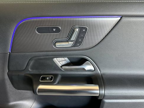 Certified 2021 Mercedes-Benz GLA 250 image 21