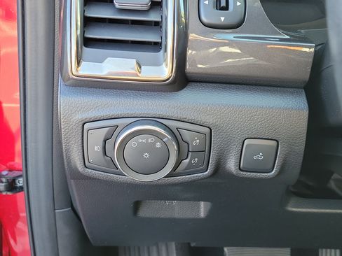 Used 2021 Ford Ranger Lariat w/ Equipment Group 501A High AWD/4WD image 26