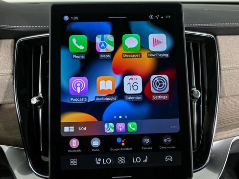 New 2026 Volvo XC90 B6 Plus w/ Protection Package Premier image 16