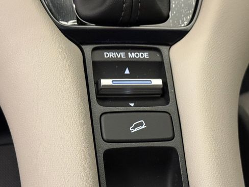 New 2026 Honda HR-V LX image 27