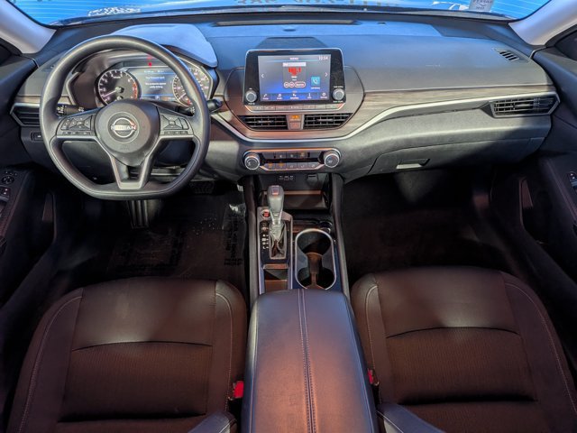 Used 2024 Nissan Altima 2.5 SV FWD image 14