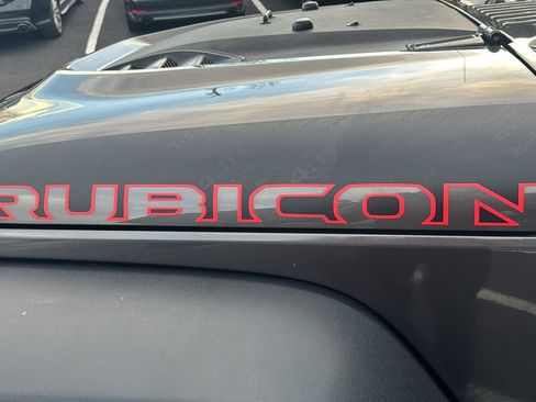 Used 2018 Jeep Wrangler Unlimited Rubicon image 10