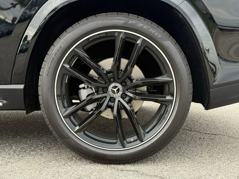 New 2026 Mercedes-Benz GLS 580 4MATIC image 14
