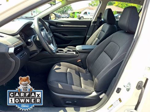 Used 2023 Nissan Altima 2.5 SV FWD image 14